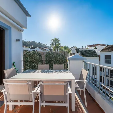 La Torre By Asola Apartment *